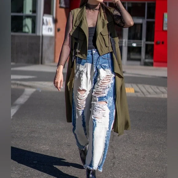 KATE HEWKO Long Cargo Vest - Picture 6 of 9